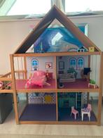 Houten Barbiehuis + meubels, Kinderen en Baby's, Speelgoed | Poppenhuizen, Ophalen, Gebruikt, Poppenhuis