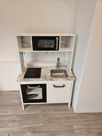 IKEA Speelkeuken beschikbaar voor biedingen