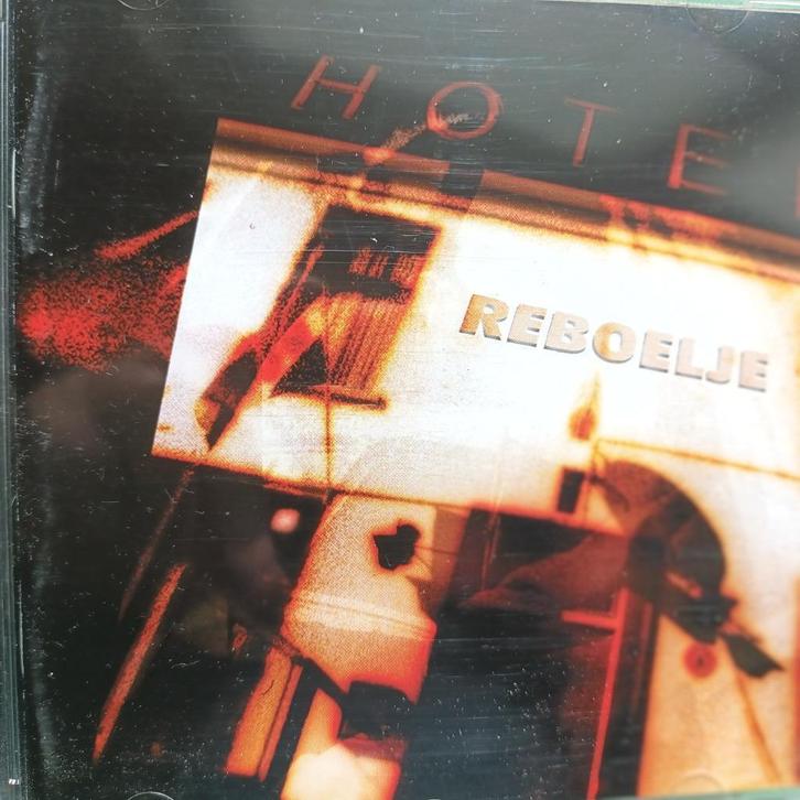 REBOELJE - HOTEL REBOELJE, Cd's en Dvd's, Cd's | Rock, Zo goed als nieuw, Overige genres, Ophalen of Verzenden
