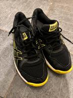 Zaal hockey schoenen Asics mt 40, Ophalen of Verzenden, Zo goed als nieuw, Overige typen, Asics