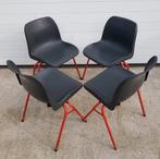 17 x Vepa kunststof kuipstoelen grijs rood kantine stoelen, Huis en Inrichting, Stoelen, Kunststof, Ophalen of Verzenden, Zo goed als nieuw