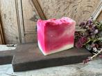Nieuw blok van 440 gram rozenbottel olijfolie zeep, Ophalen of Verzenden, Nieuw