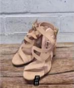 TIFFI - Prachtige suedeleren pumps maat 36 - Nieuw €165, Kleding | Dames, Schoenen, Pumps, Overige kleuren, TIFFI, Nieuw