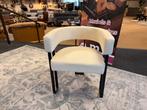 Eetkamerstoel Piastri Beige Boucle €149,- Direct/Leverbaar, Huis en Inrichting, Stoelen, Ophalen, Hout, Overige kleuren, #eetkamerstoel#Modern#Design