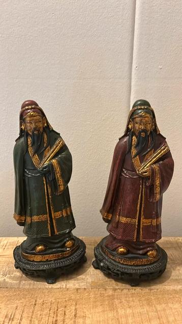 Twee antieke Chinese godenbeelden Fu en Lu beschikbaar voor biedingen