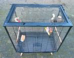Vogelkooi gebruikt. Afm. 78 x 80 x 47 cm, Ophalen, Gebruikt, Metaal, Vogelkooi