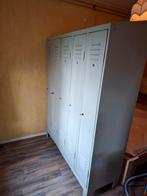 Oude metalen brandweer locker, Ophalen, Gebruikt, Industrieel