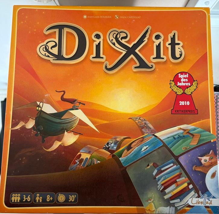 Dixit + Uitbreidingen 2, 4 & 5 - Zeer Nette Staat, Hobby en Vrije tijd, Gezelschapsspellen | Bordspellen, Zo goed als nieuw, Een of twee spelers