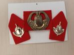 Kraagspiegels en baretembleem : Infanterie, Verzamelen, Militaria | Algemeen, Ophalen of Verzenden, Landmacht, Nederland, Embleem of Badge