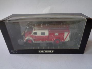 Minichamps Magnus Deutz Merkur lf 16 Feuerwehr Dortmund  beschikbaar voor biedingen