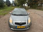Toyota Yaris 1.3 16V Vvt-i 5DR SOL MMT 2006 Grijs, 750 kg, 4 cilinders, Alcantara, Origineel Nederlands