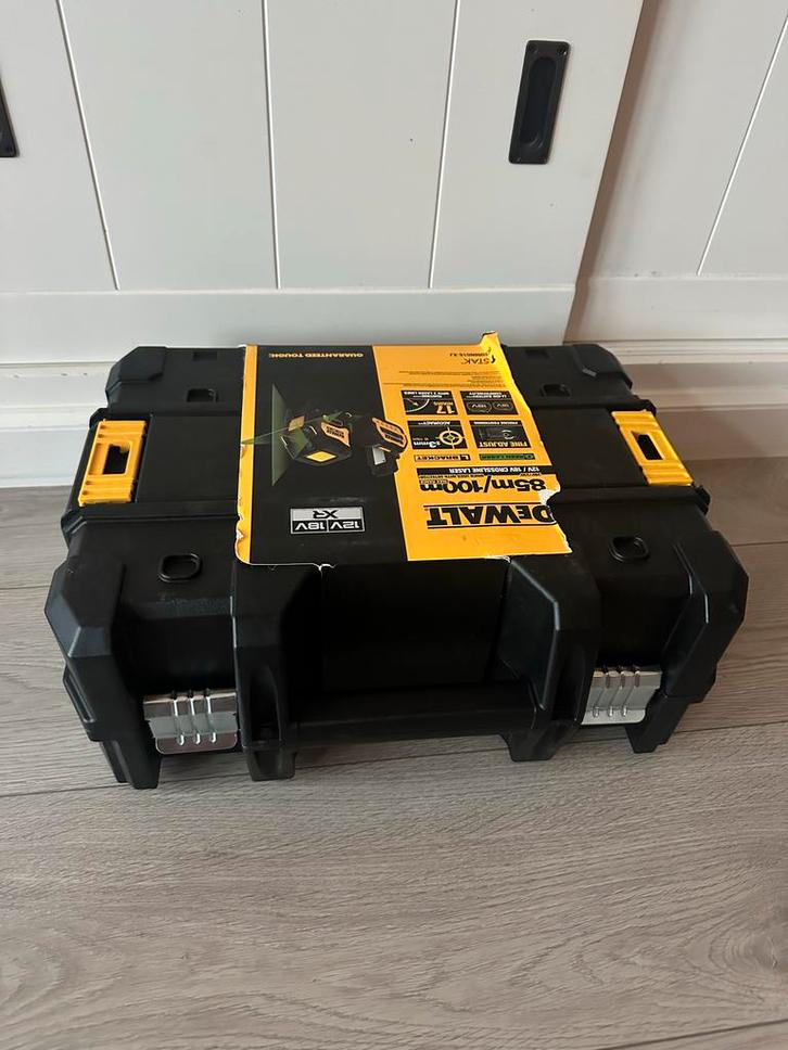 DeWALT DCE088NG18 Groene Lijnlaser - Mist Accessoire, Audio, Tv en Foto, Accu's en Batterijen, Gebruikt, Oplaadbaar, Ophalen of Verzenden