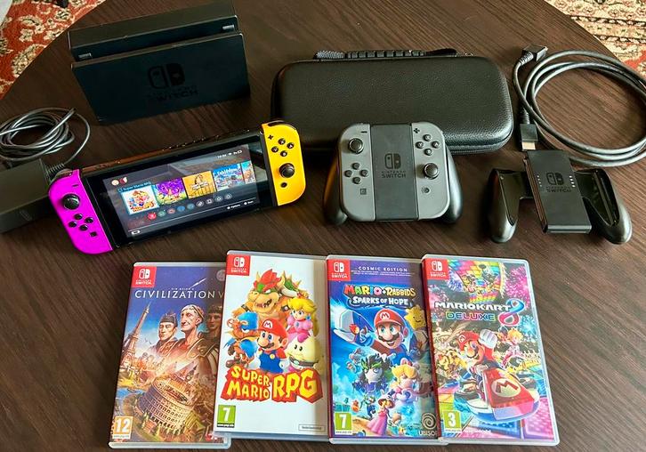 Nintendo Switch | perfecte staat | super compleet, Spelcomputers en Games, Spelcomputers | Nintendo Switch, Zo goed als nieuw