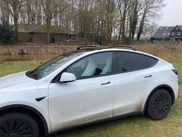 dakdragers voor Tesla Y beschikbaar voor biedingen