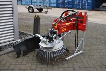 Onkruidborstel voor Knikmops, Giant en Avant beschikbaar voor biedingen