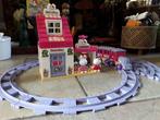 Hello Kitty trein met station en rails, Kinderen en Baby's, Speelgoed | Duplo en Lego, Duplo, Gebruikt, Ophalen of Verzenden