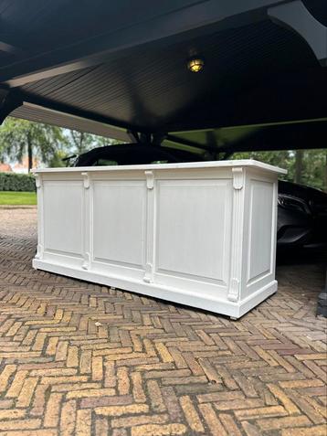 Toonbank/ bar beschikbaar voor biedingen