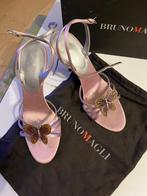 Bruno Magli sandalen met murano glas en hoge hakken, Kleding | Dames, Schoenen, Roze, Gedragen, Sandalen of Muiltjes, Ophalen of Verzenden