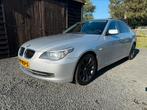 BMW 5-Serie 525i 2009 175.894km Handgeschakeld Grijs, Achterwielaandrijving, 1800 kg, Zwart, 2996 cc