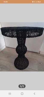 Leuk zwart design bijzettafel van metaaldraad, Gebruikt, 50 tot 100 cm, Rond, Ophalen of Verzenden