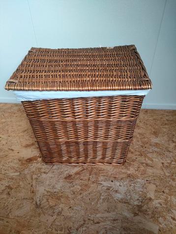 Opbergmand pitriet. 42*30*40cm beschikbaar voor biedingen