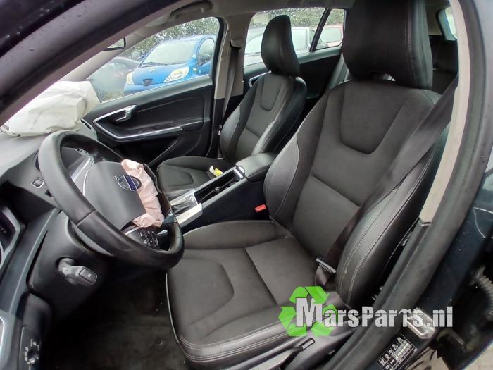 Bekleding Set (compleet) van een Volvo V60, Auto-onderdelen, Interieur en Bekleding, Volvo, Gebruikt, 3 maanden garantie, Ophalen of Verzenden