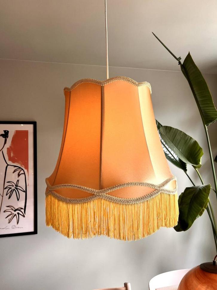 2 vintage hanglampen met franjes, Huis en Inrichting, Lampen | Hanglampen, Zo goed als nieuw, Minder dan 50 cm, Stof, Ophalen of Verzenden
