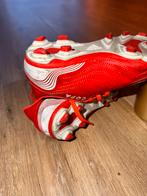 Football training shoes, Kinderen en Baby's, Babykleding | Schoentjes en Sokjes, Adidas, Schoentjes, Ophalen of Verzenden, Zo goed als nieuw