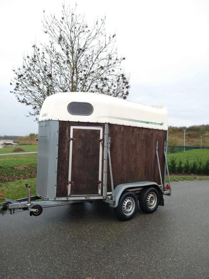 Paarden, ponys, geiten of schapen trailer, Dieren en Toebehoren, Paarden en Pony's | Trailers en Aanhangwagens, Gebruikt, 1½-paards trailer