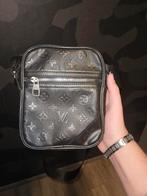 Louis Vuitton tasje - Zomer gebruikt, Sieraden, Tassen en Uiterlijk, Tassen | Schoudertassen, Ophalen of Verzenden