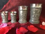 4 Zilvertinnen wijnbekers WMF met reliëf, Antiek en Kunst, Ophalen of Verzenden