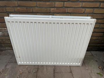 Dubbele radiator 80x60x10 cm beschikbaar voor biedingen