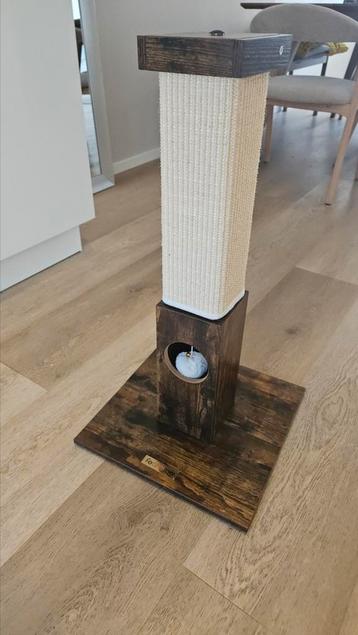 Katten Krabpaal, Cat Scratcher beschikbaar voor biedingen