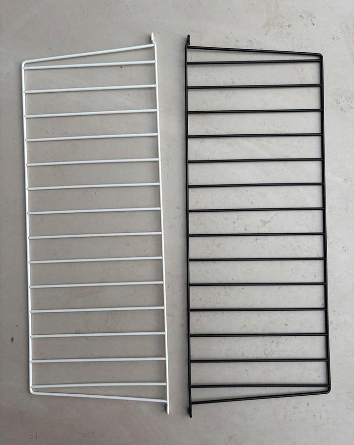 1x String wandpaneel zwart & 1x wandpaneel wit 75x30 cm, Huis en Inrichting, Woonaccessoires | Wandplanken en Boekenplanken, Gebruikt