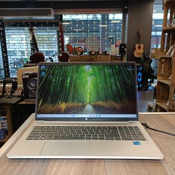 HP Probook 650G8 i5-1135 8GB 256GB Nette staat Met garantie beschikbaar voor biedingen