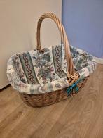 Mand!, Huis en Inrichting, Woonaccessoires | Schalen en Manden, Gebruikt, Mand, Ophalen of Verzenden, Riet