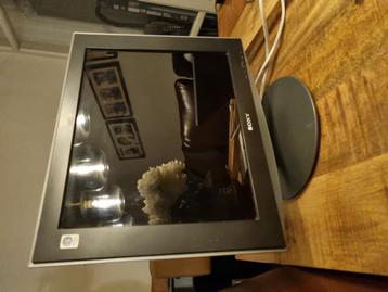 Sony LCD monitor SDM-HS94P beschikbaar voor biedingen