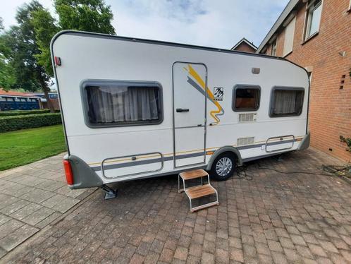 Knaus sudwind 450, Caravans en Kamperen, Caravans, Particulier, tot en met 4, 750 - 1000 kg, Treinzit, Knaus, Omvormbare zithoek
