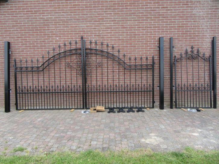 Openslaande Sierpoort 4 meter gepoedercoat / Looppoort Nieuw, Tuin en Terras, Tuinhekken en Hekwerk, Nieuw, Sierhekwerk, IJzer