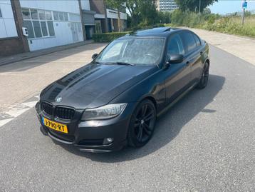 BMW 3-Serie 2.0 I  318 AUT 2010 Zwart Full option Nieuwe APK beschikbaar voor biedingen