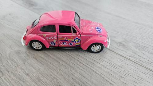 Roze Volkswagen Kever Speelgoedauto - Peace & Liefde, Hobby en Vrije tijd, Modelauto's | 1:18, Zo goed als nieuw, Auto, Overige merken