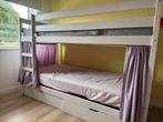 Stapelbed met matrassen en gordijnen, Ophalen, Zo goed als nieuw, Stapelbed