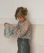 Prachtige kanten blouse van H&M nieuwstaat groen bloemetjes, Ophalen of Verzenden, Zo goed als nieuw, Groen