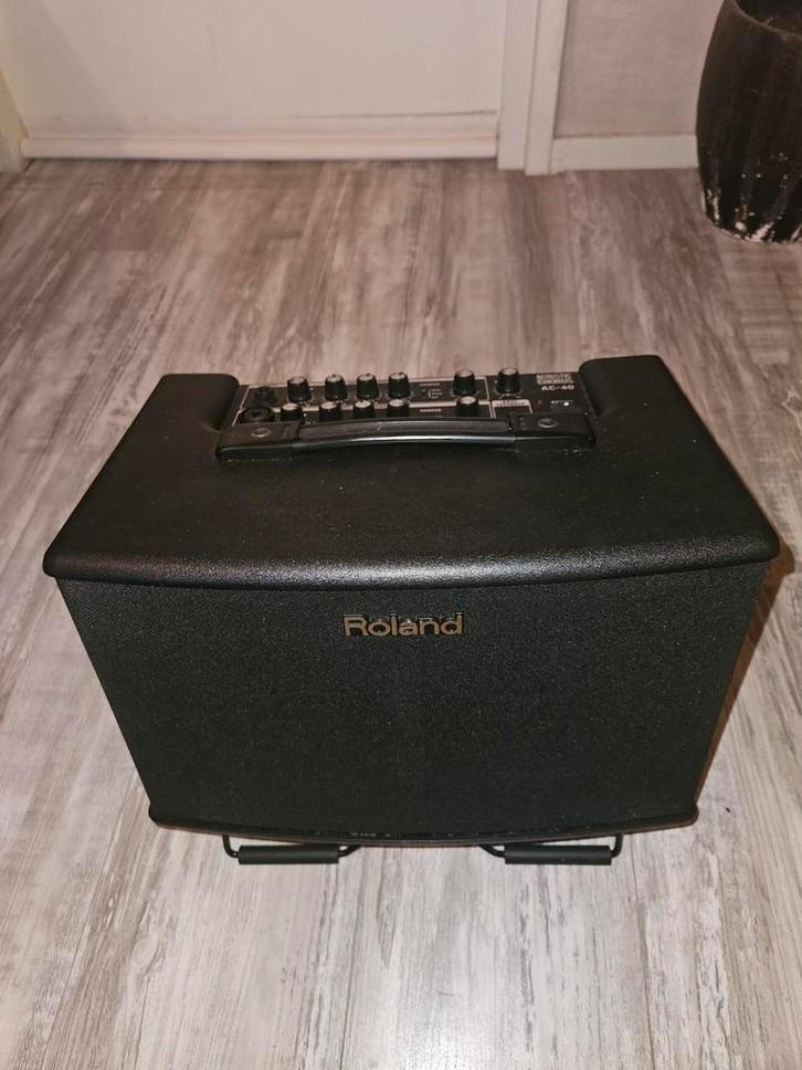 Roland AC-40 Akoestische versterker voor guitar en zang, Muziek en Instrumenten, Versterkers | Bas en Gitaar, Zo goed als nieuw