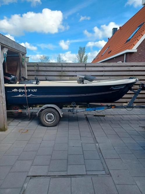 Super nette complete GIPSY V 430 (vis) boot, Watersport en Boten, Hengelsport | Roofvissen, Zo goed als nieuw, Ophalen