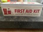 first aid kit retro blik, Ophalen, Zo goed als nieuw