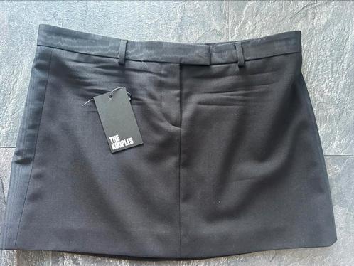 THE KOOPLES mini Zwart ROKJE - Maat FR40 - NL 38 ZGAN, Kleding | Dames, Rokken, Zo goed als nieuw, Maat 38/40 (M), Zwart, Boven de knie