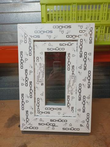 Kunststof Draai kozijn   b34 x h50 cm Wit  -2380- beschikbaar voor biedingen