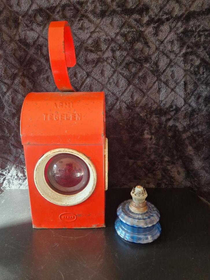 Oude Spoor sein lantaarn met olielamp, Antiek en Kunst, Antiek | Lampen, Ophalen of Verzenden