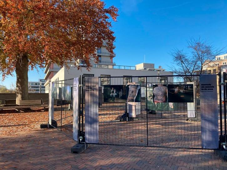 13 MOBI bouwhekken, inclusief voet, klemmen en zandzakken, Doe-het-zelf en Verbouw, Overige Doe-het-zelf en Verbouw, Gebruikt